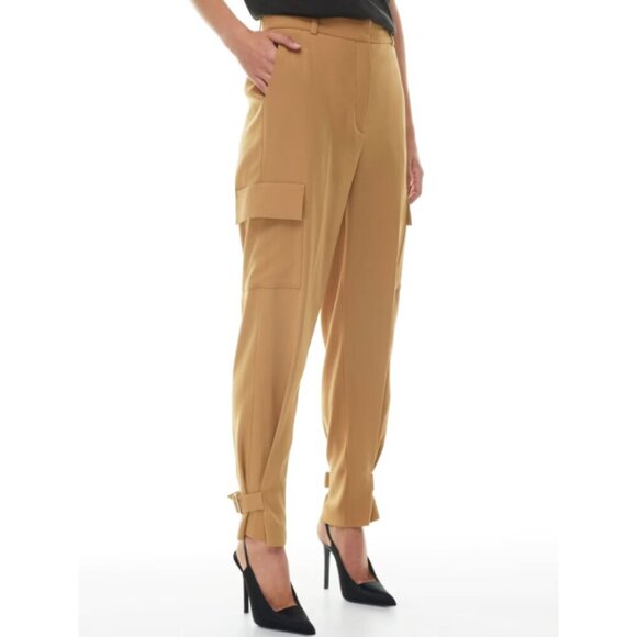 Aritzia x Babaton - NWT Women 'Refined Cargo' Pant High-Rise Crepe - Tan, Size 0 - Picture 1 of 15